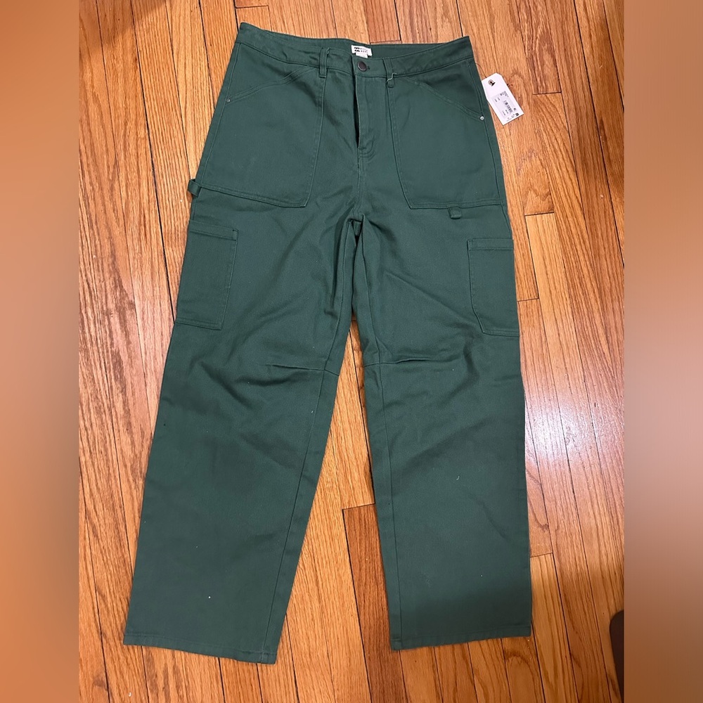 NWT Green Billabong Cargo Pants